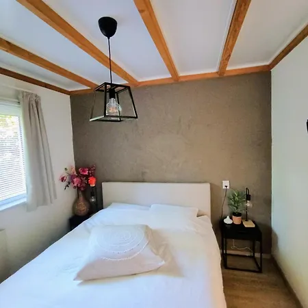 Holiday home Boshuis Rosanne *